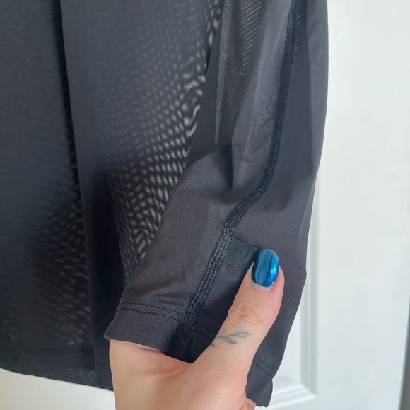Mesh Lululemon top - Picture 4 of 7